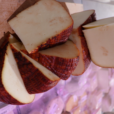 İsli Çerkez Peyniri 500 Gr. (Az Tuzlu)